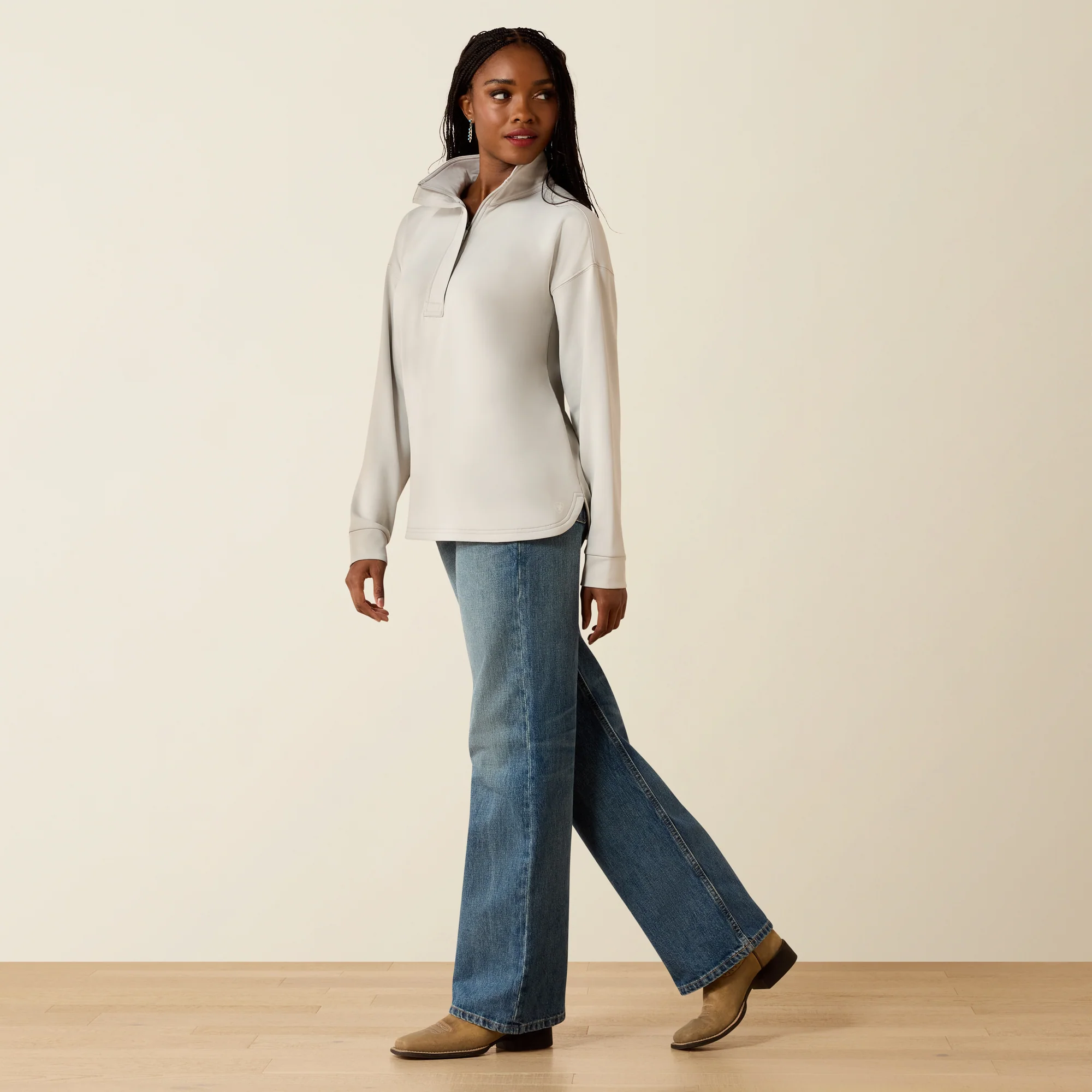 Ariat Women's Breeze Logo 1/2 Zip Sweatshirt - Image 4