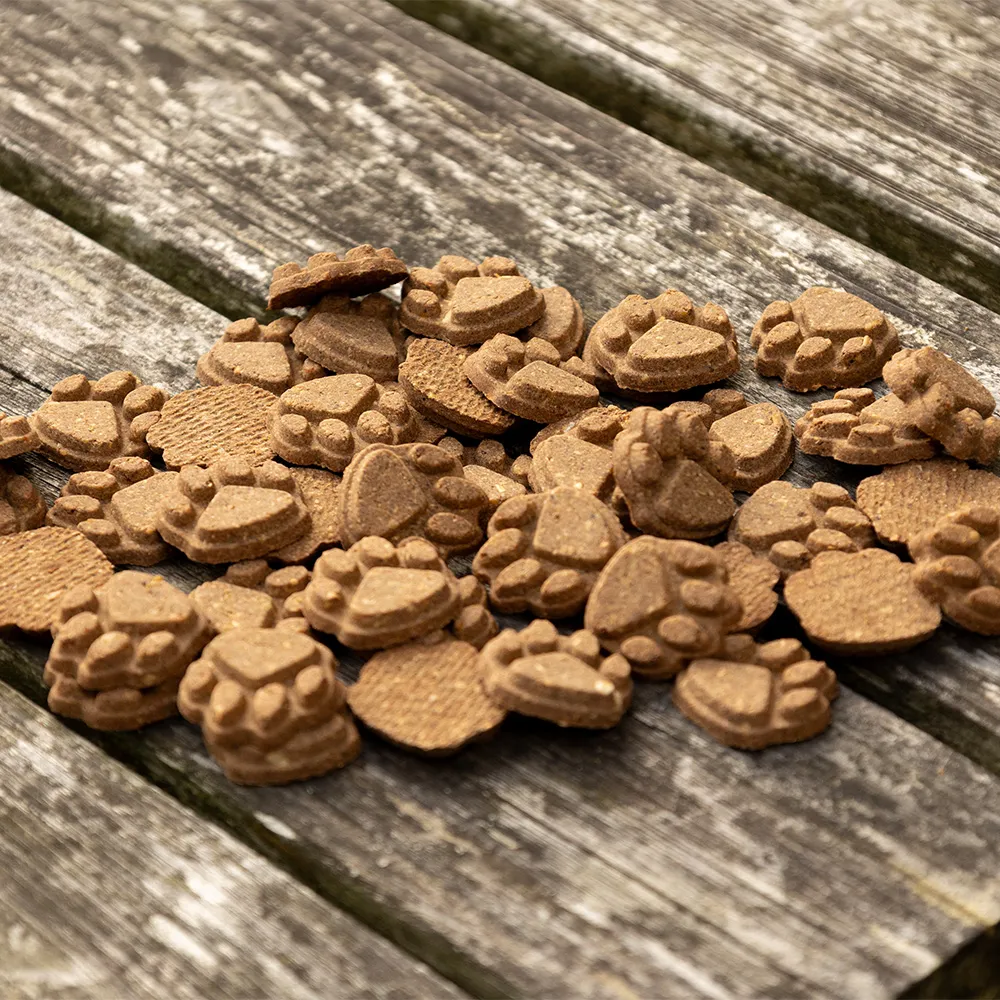 Benji & Flo Little Paws Sit & Stay Training Treats - Image 2