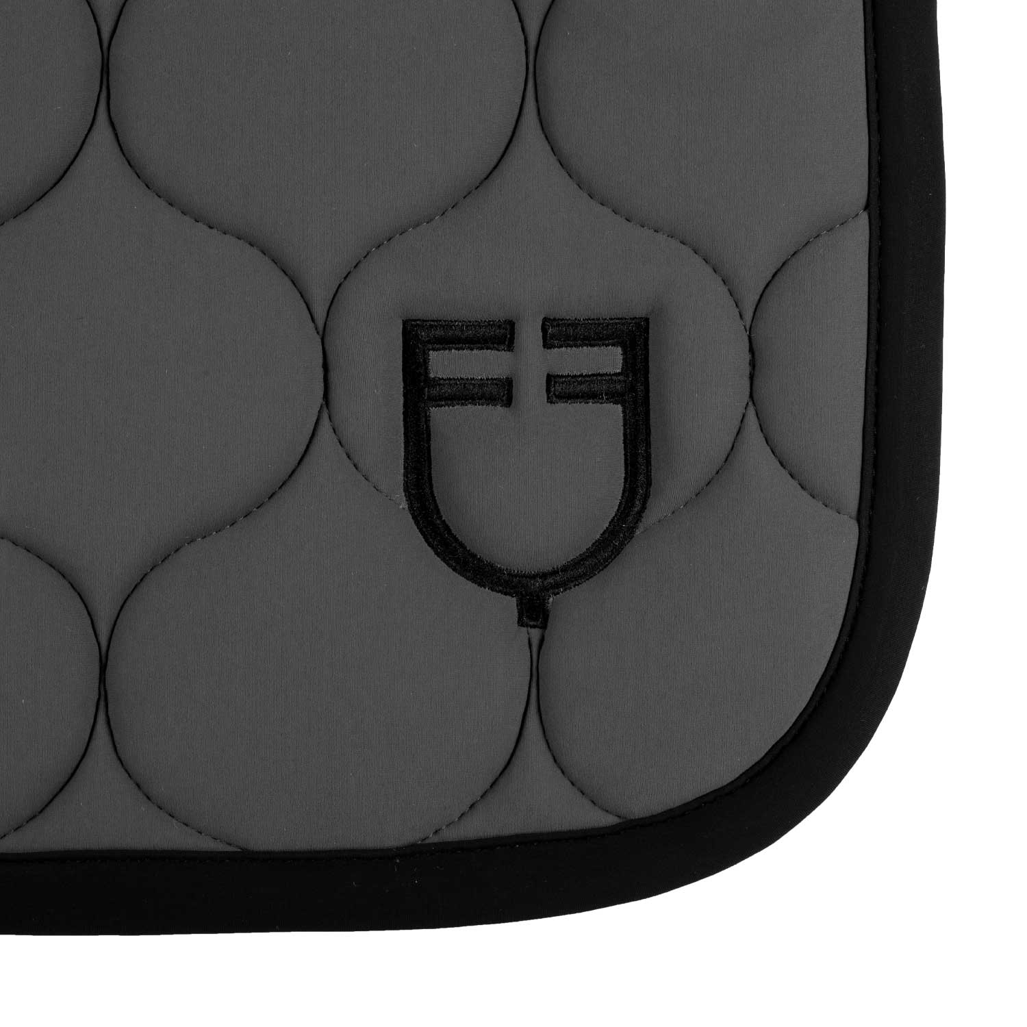 Equestro Jumping Saddle Pad With Onion Quilting - Image 20