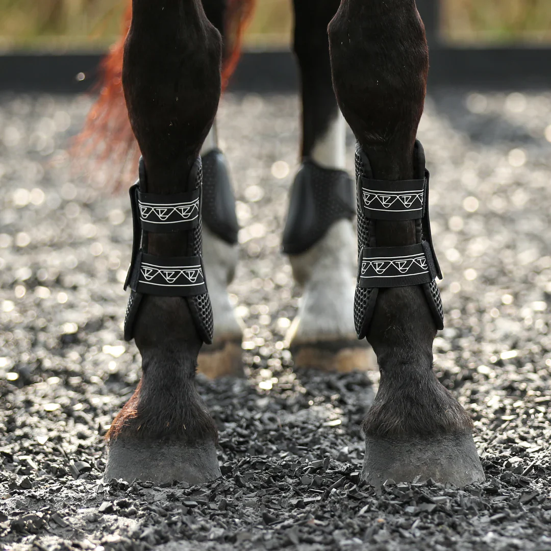Equilibrium Tri-Zone Open Fronted Boots - Image 2