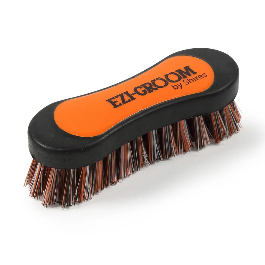 Shires Ezi-Groom Grip Face Brush - Image 4