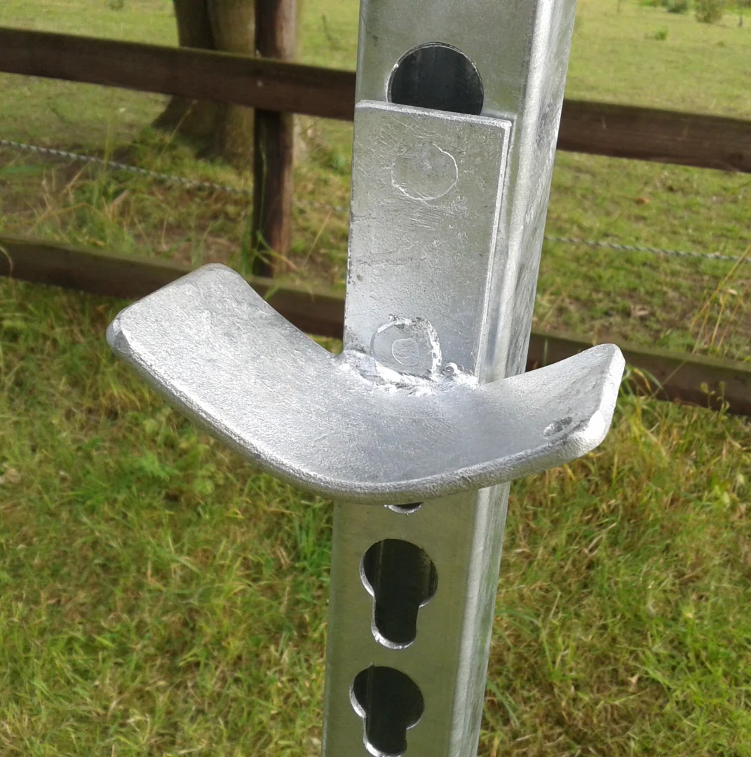 Galvanised Jump Cups Pole Type