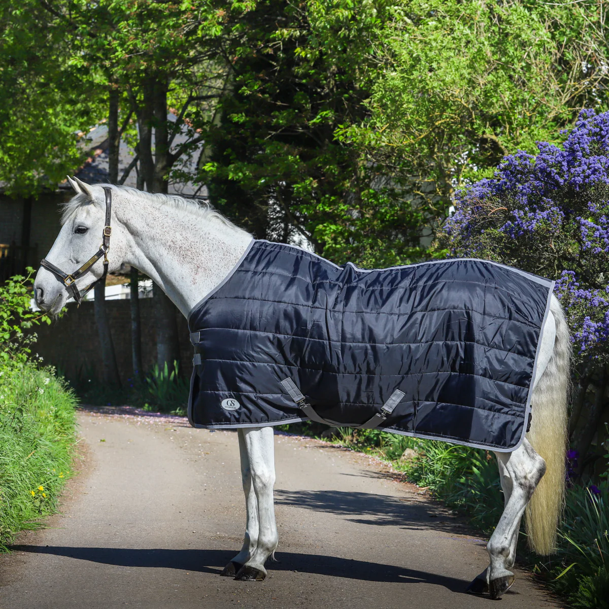GS Equestrian Standard Neck 150g Stable Rug - Image 3