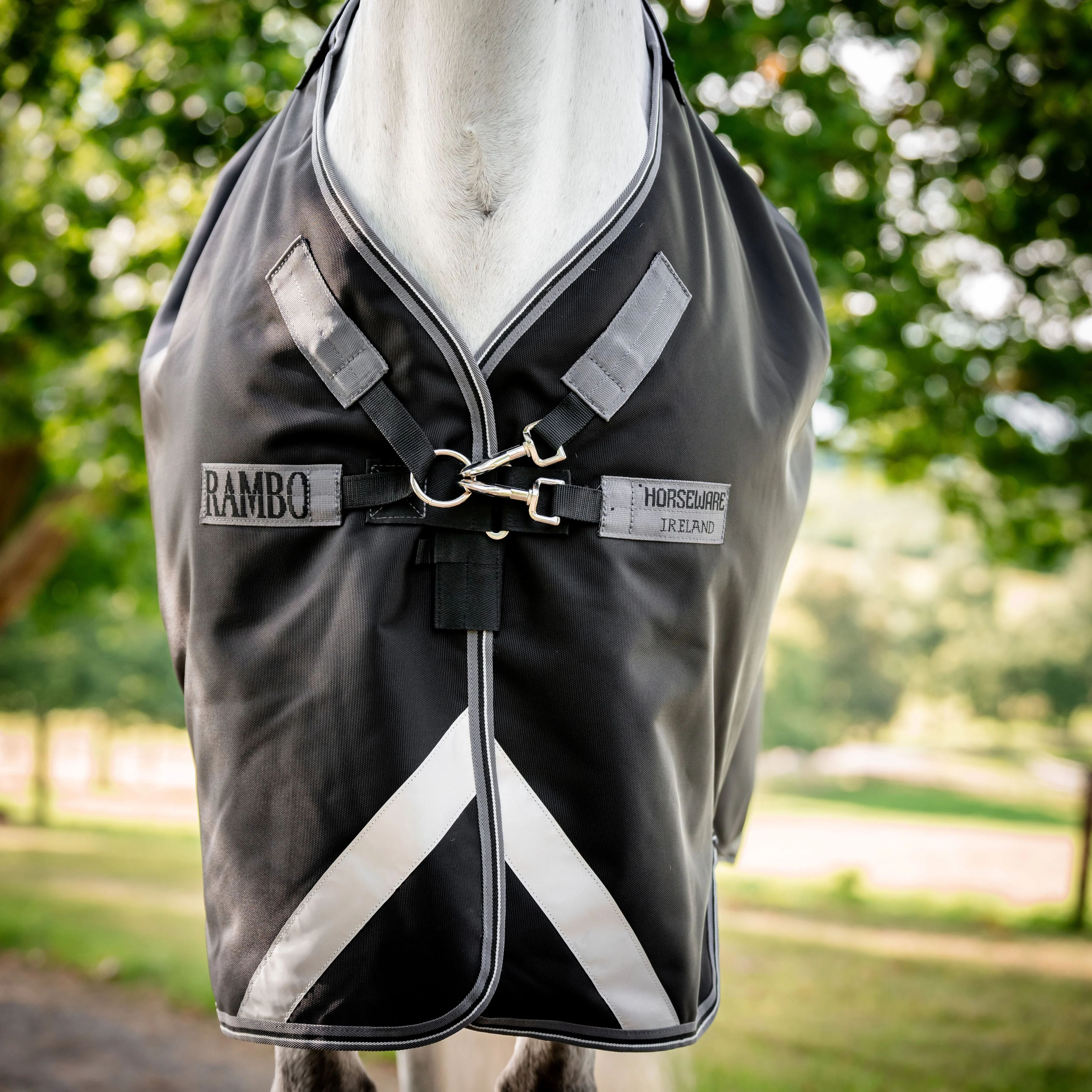 Horseware Ireland Rambo 1680D 100g Turnout Rug - Image 19