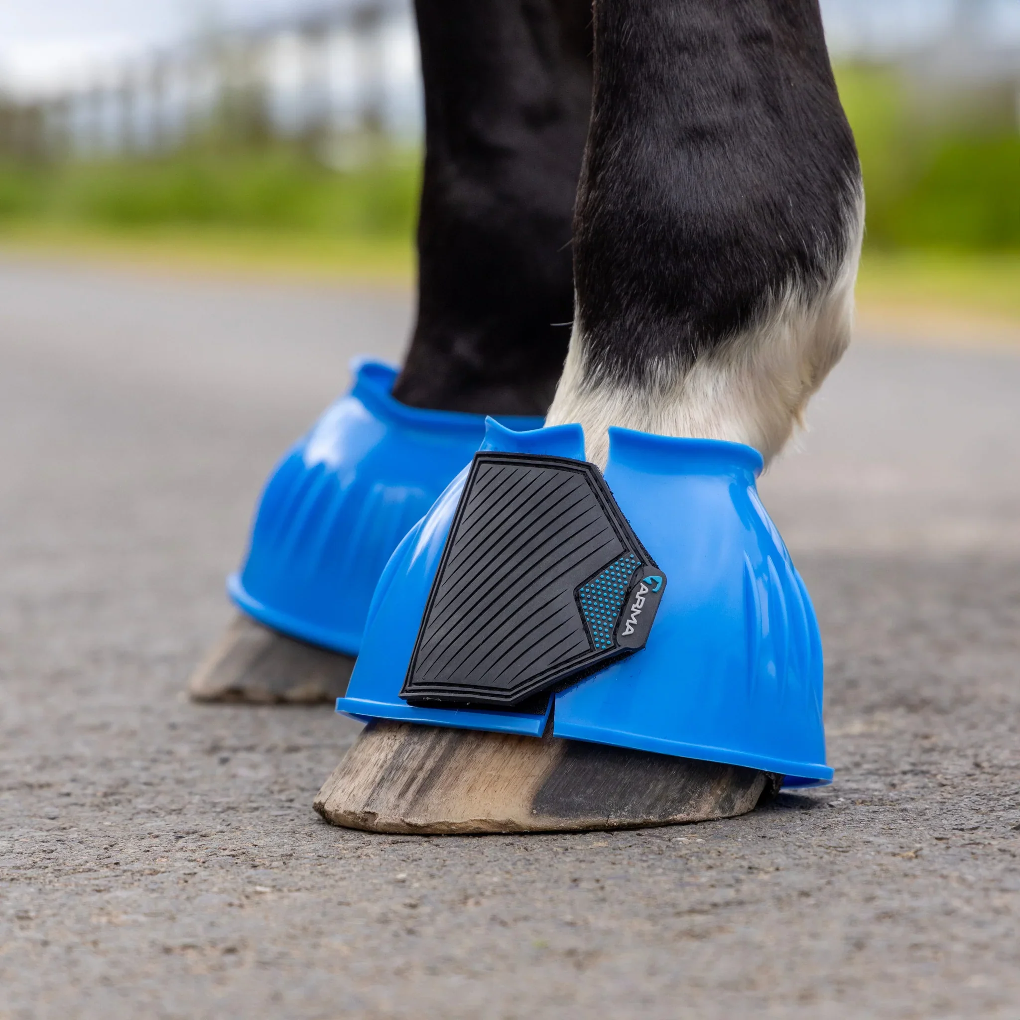 Shires ARMA Gloss Over Reach Boots - Image 3