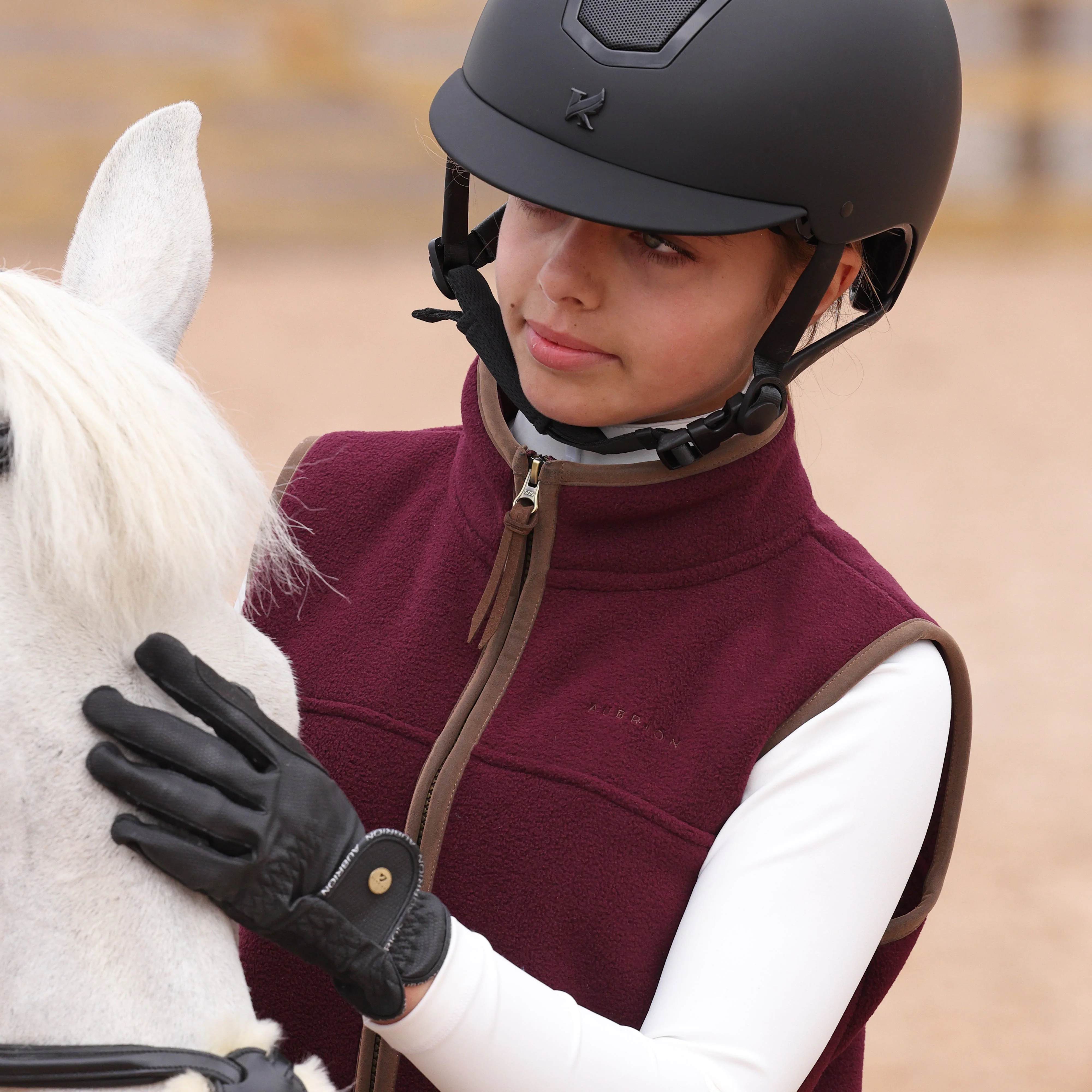 Shires Aubrion Core Young Rider Fleece Gilet - Image 10