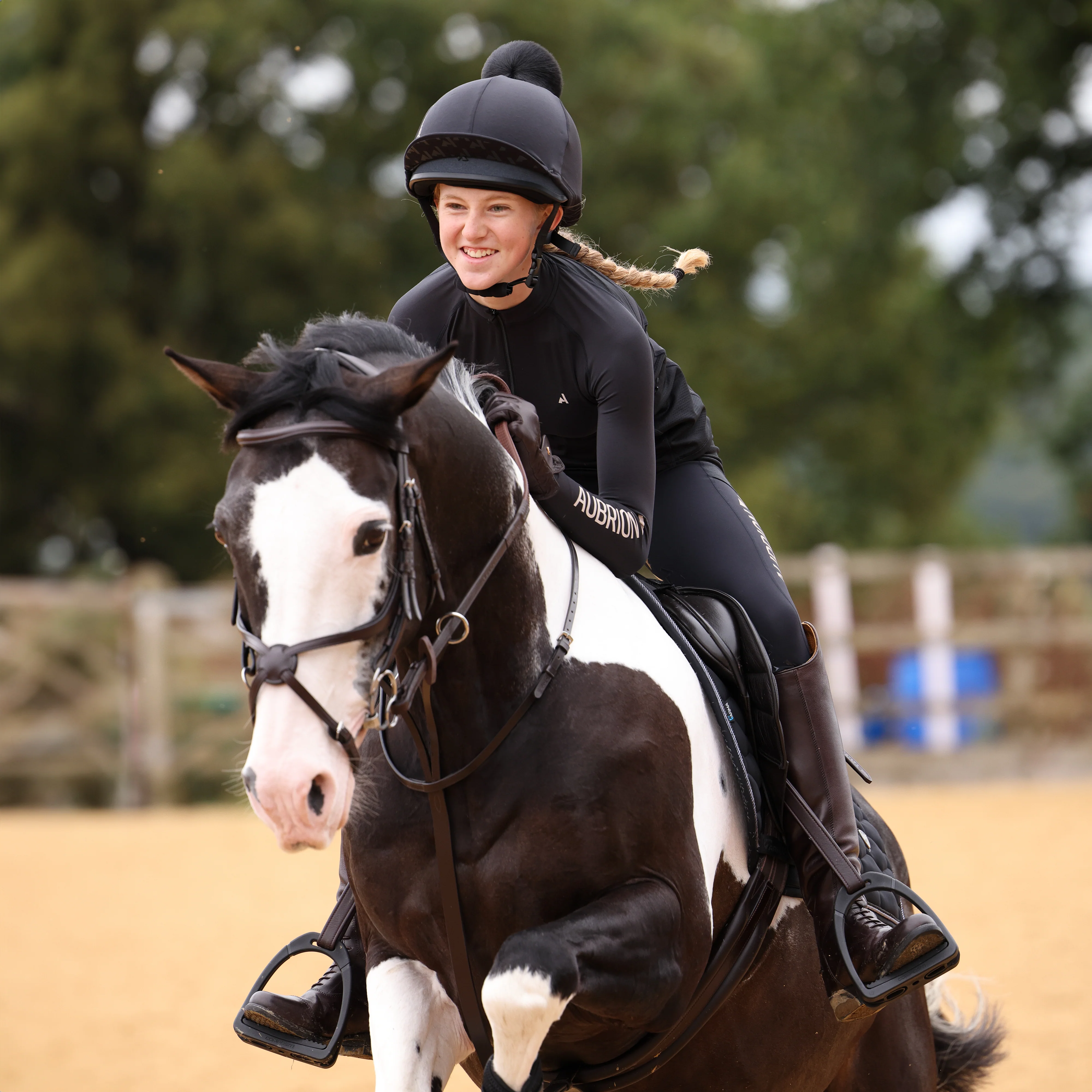 Shires Aubrion Young Rider React Long Sleeve Base Layer - Image 15