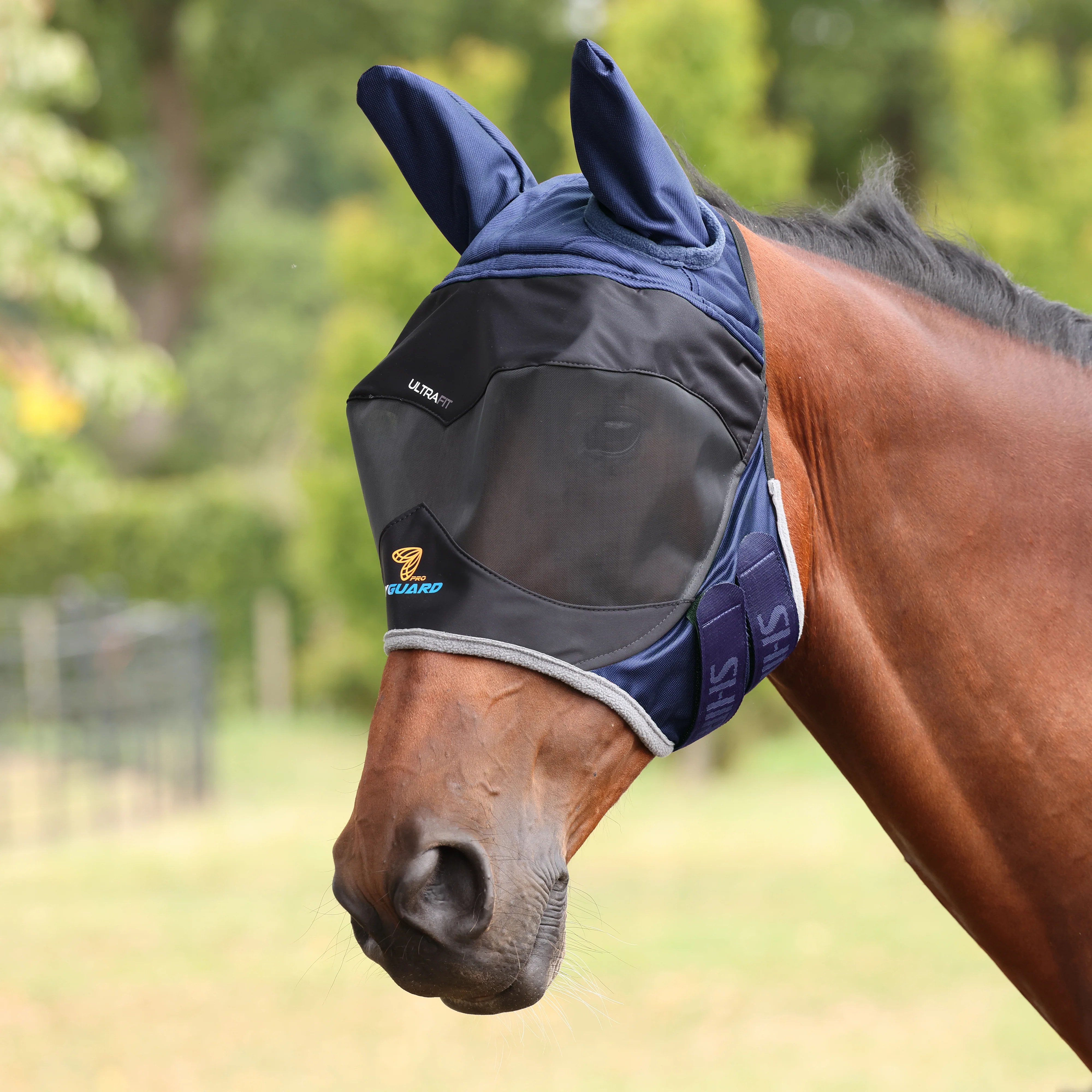 Shires FlyGuard Pro Deluxe Fly Mask With Ears - Image 4