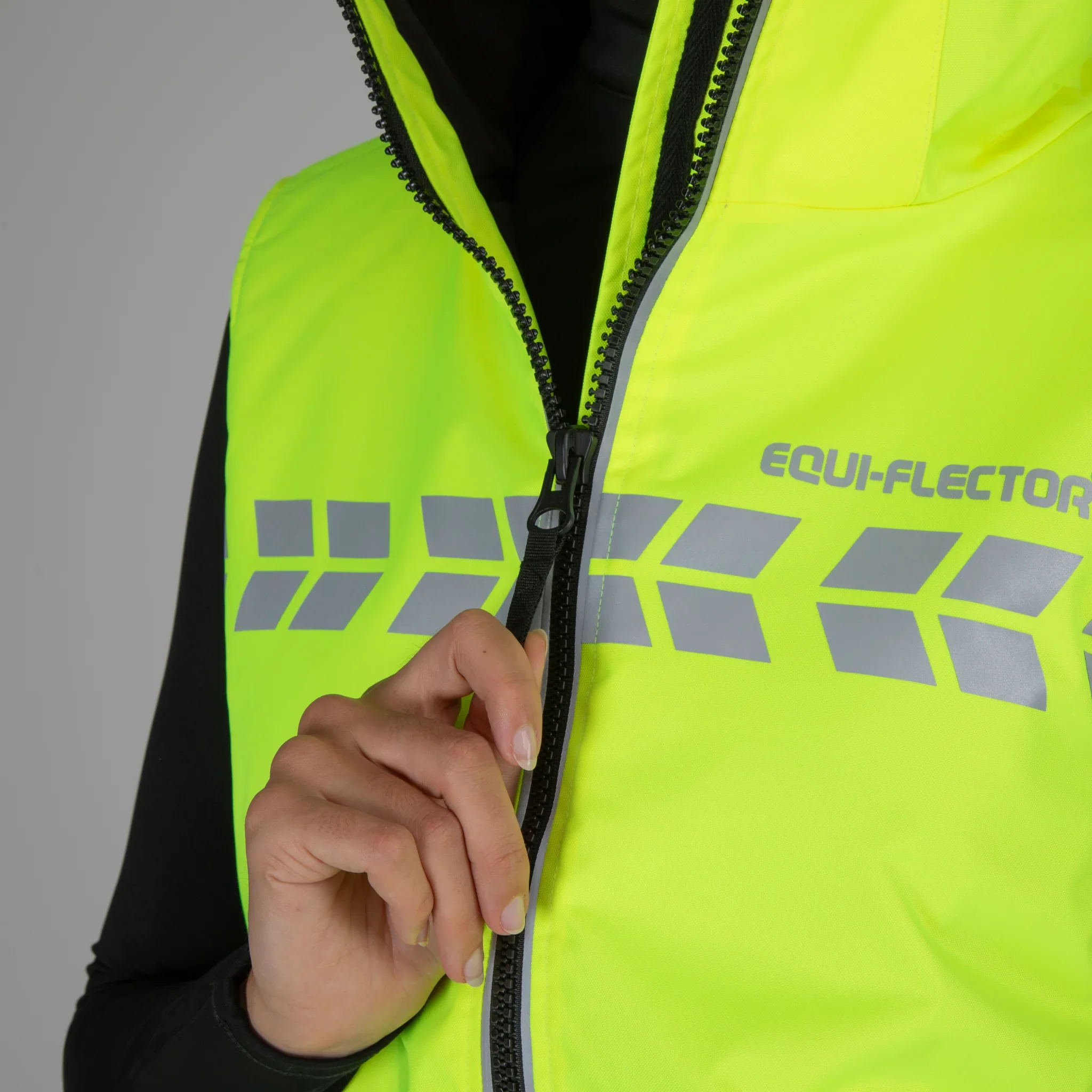 Shires EQUI-FLECTOR® Gilet - Image 8