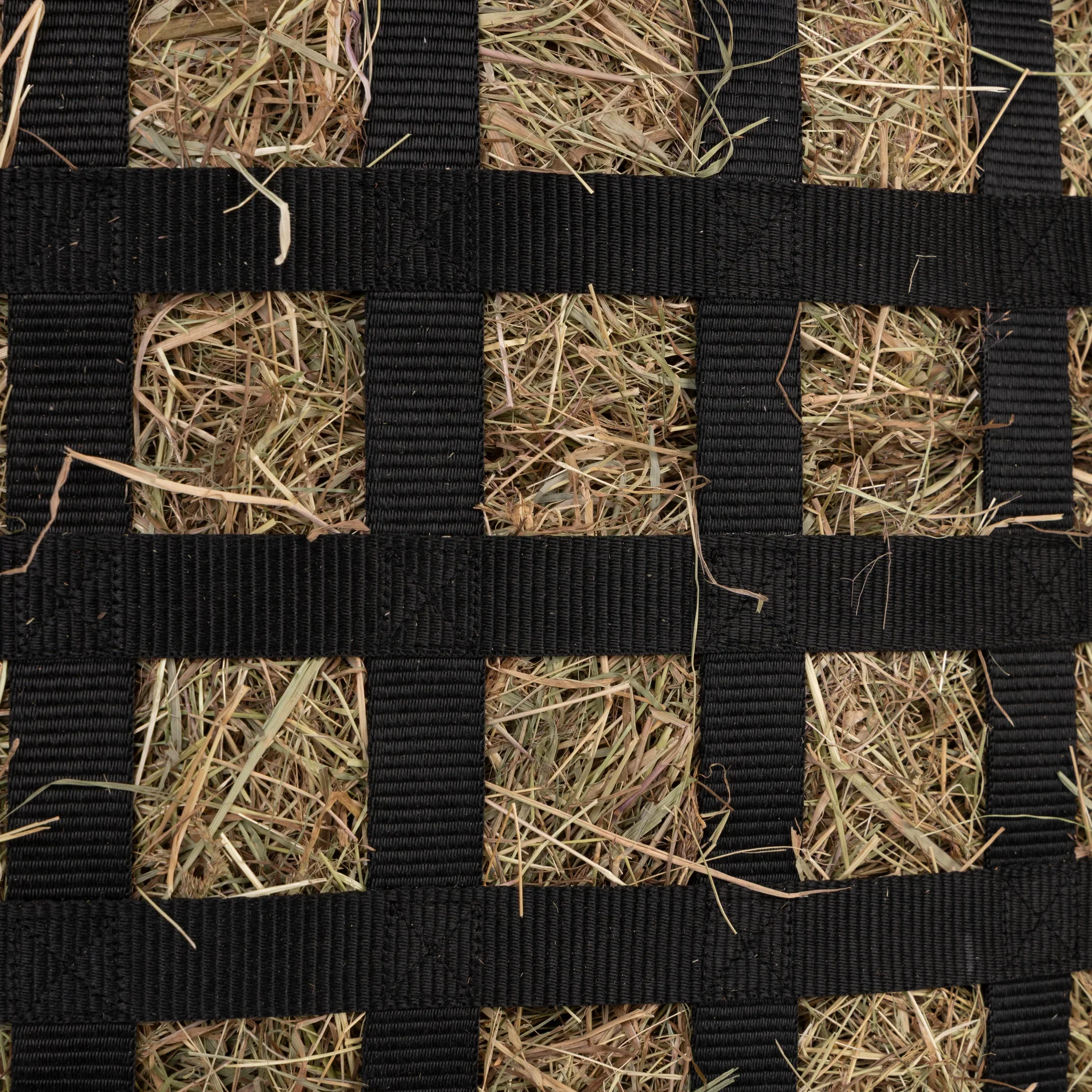 Shires FreeGraze Deluxe Web Hay Bag - Image 2